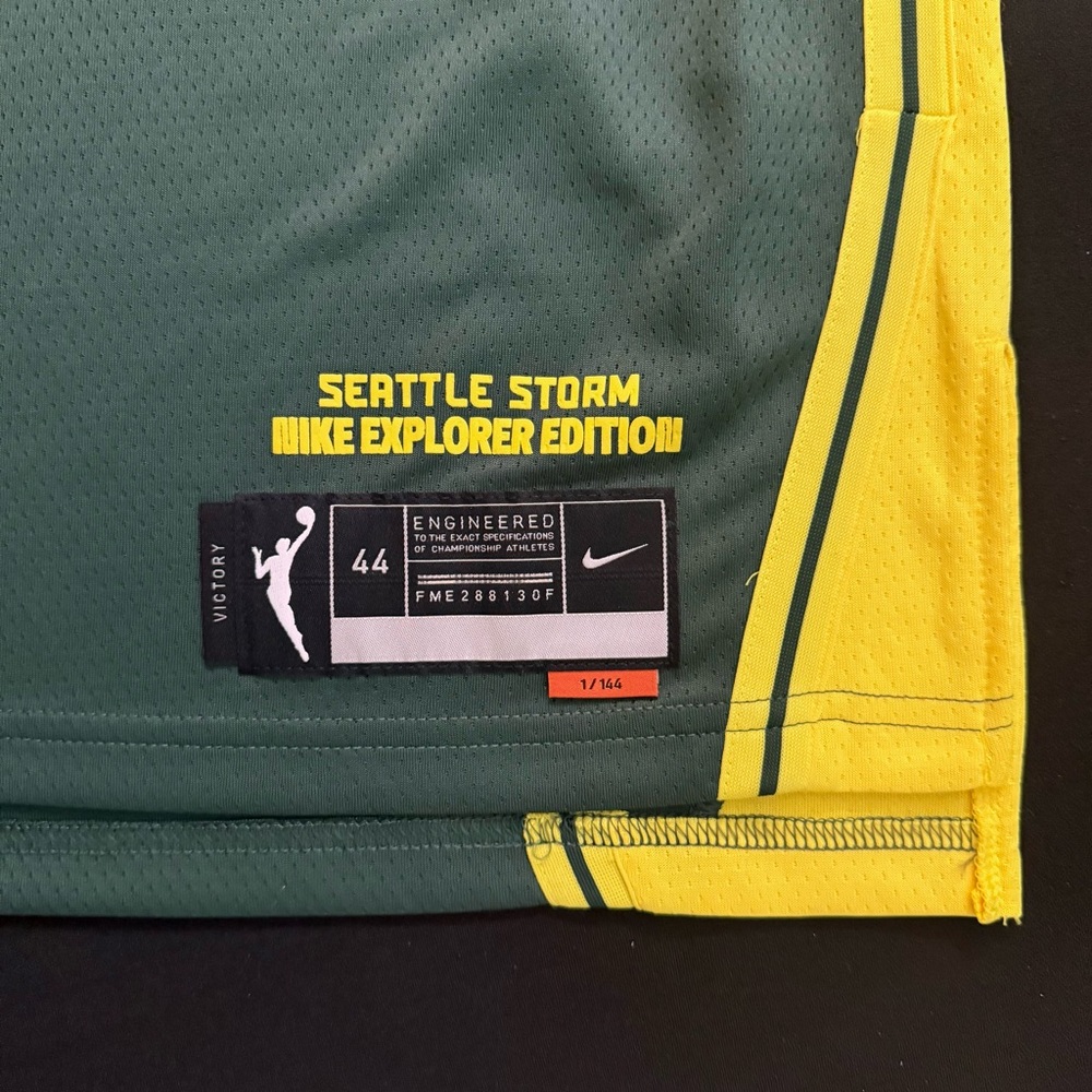 NWT Nike Jewell Loyd Seattle Storm #24 Green / Yellow WNBA Explorer Jersey 44 M - Picture 5 of 7